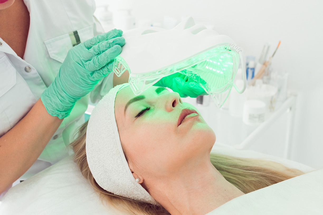 LED Light Therapy Kit The Beauty Training School